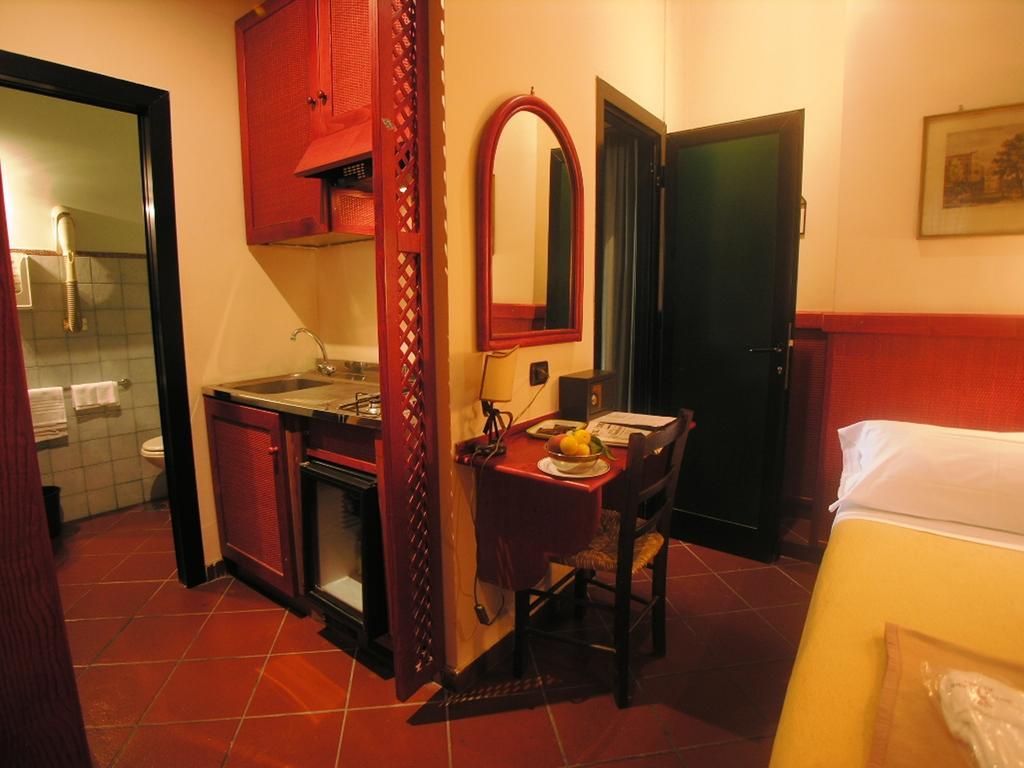 Hotel Toledo เนเปิลส์ ภายนอก รูปภาพ