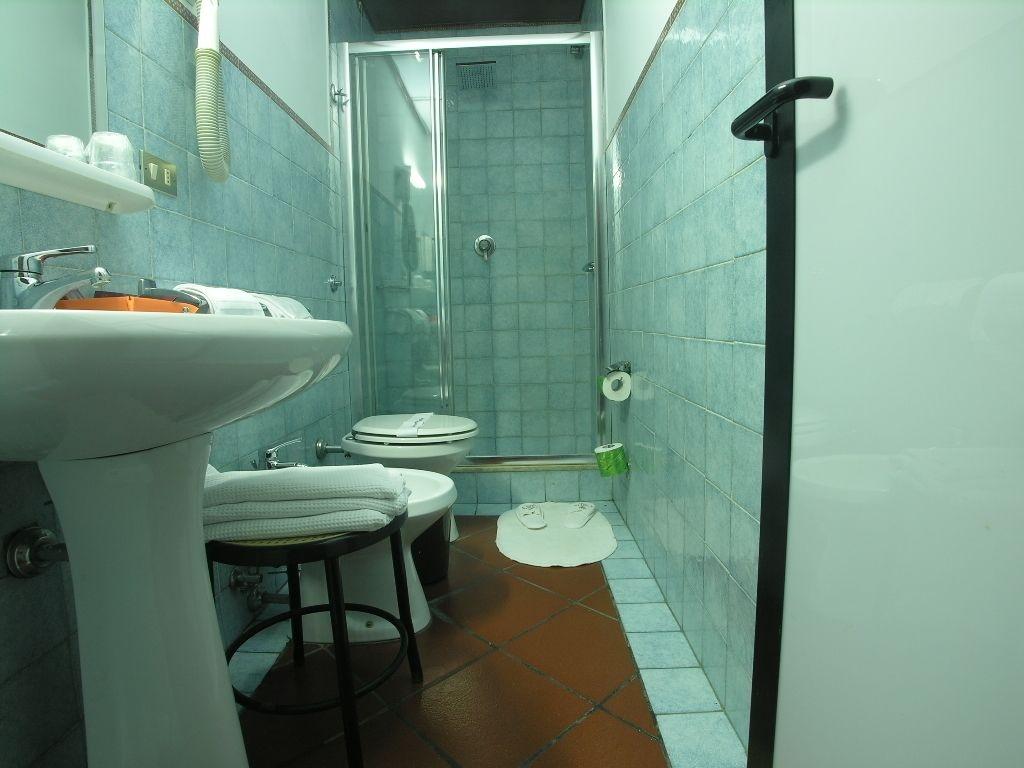 Hotel Toledo เนเปิลส์ ภายนอก รูปภาพ