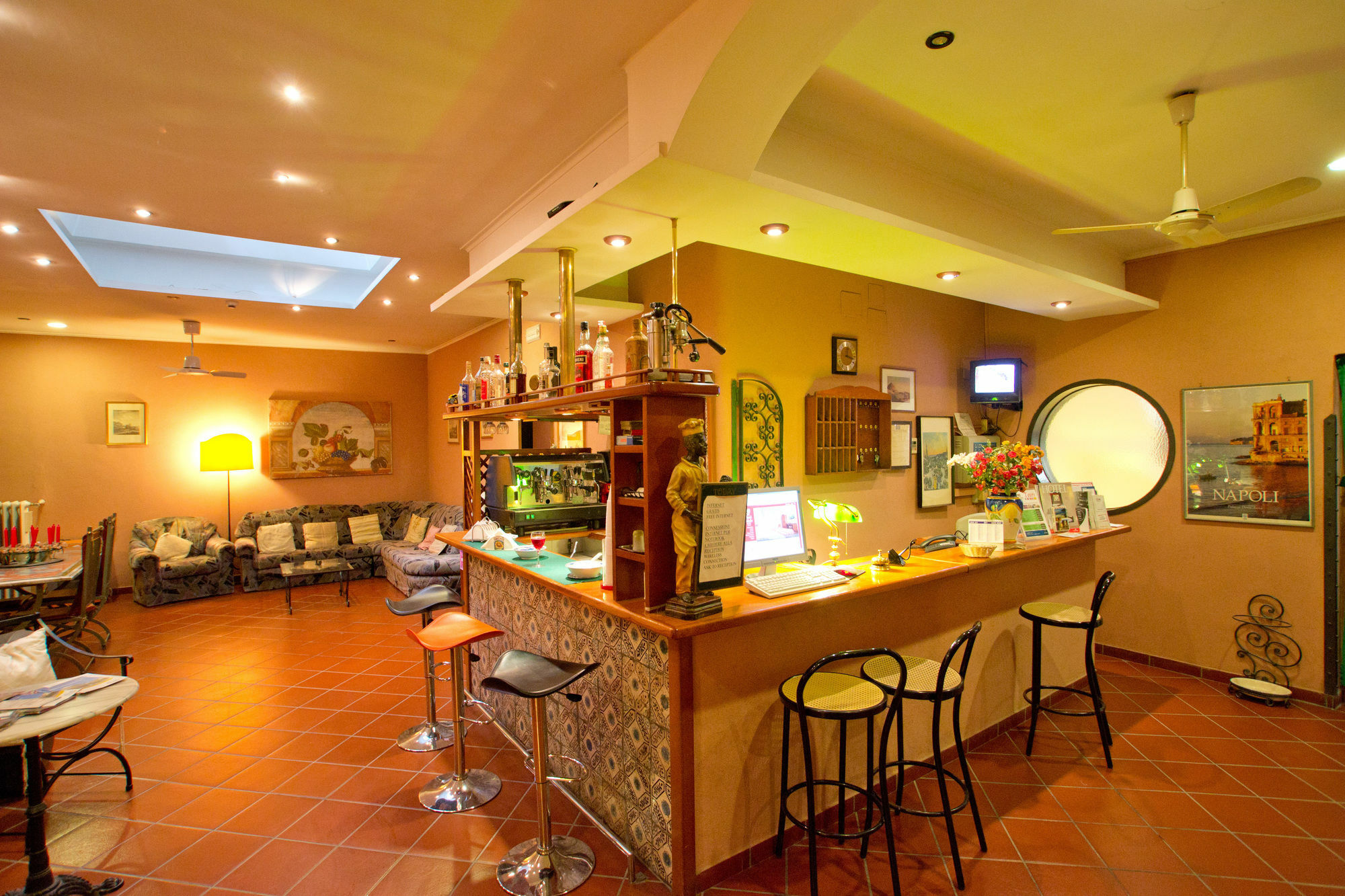 Hotel Toledo เนเปิลส์ ภายนอก รูปภาพ