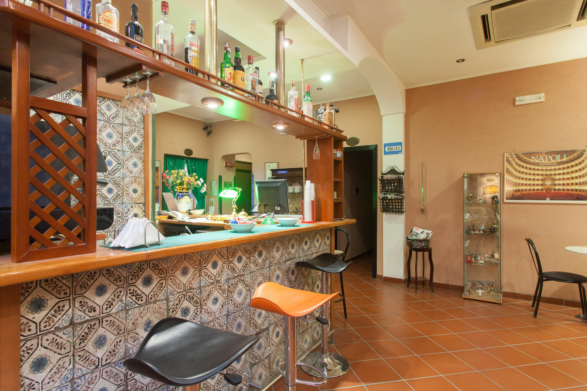 Hotel Toledo เนเปิลส์ ภายนอก รูปภาพ